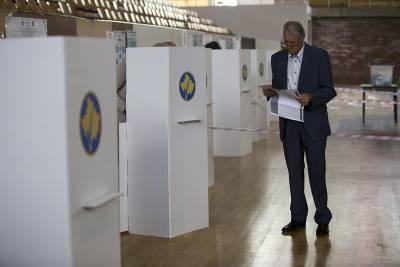 Κόσοβο: Αυξήθηκαν οι εκλογικοί αντιπρόσωποι που μολύνθηκαν στις βουλευτικές εκλογές