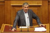 Πετράκος: "Λυπηρό φαινόμενο" οι ανυπόστατες κατηγορίες κατά συντρόφων