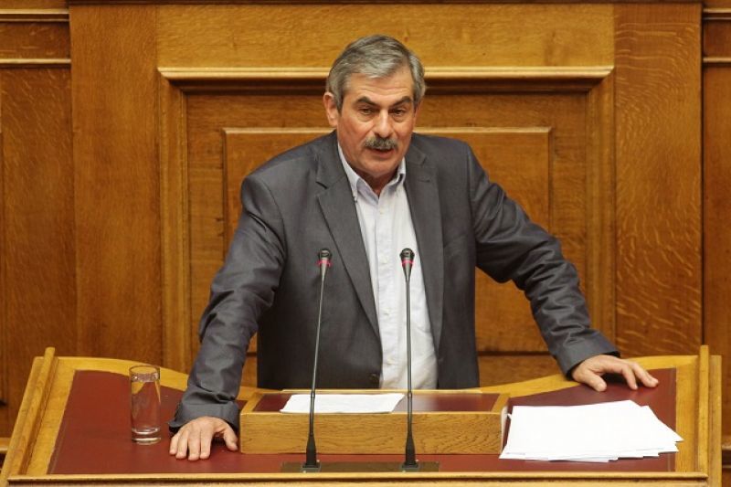 Πετράκος: "Λυπηρό φαινόμενο" οι ανυπόστατες κατηγορίες κατά συντρόφων
