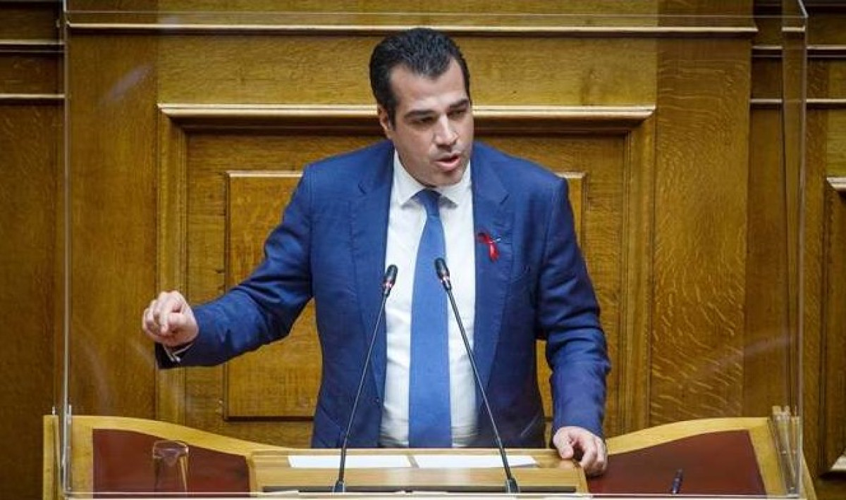 Ο Πλεύρης αποθεώνει τον Τραμπ και ο πλανητάρχης τον… κοινοποιεί