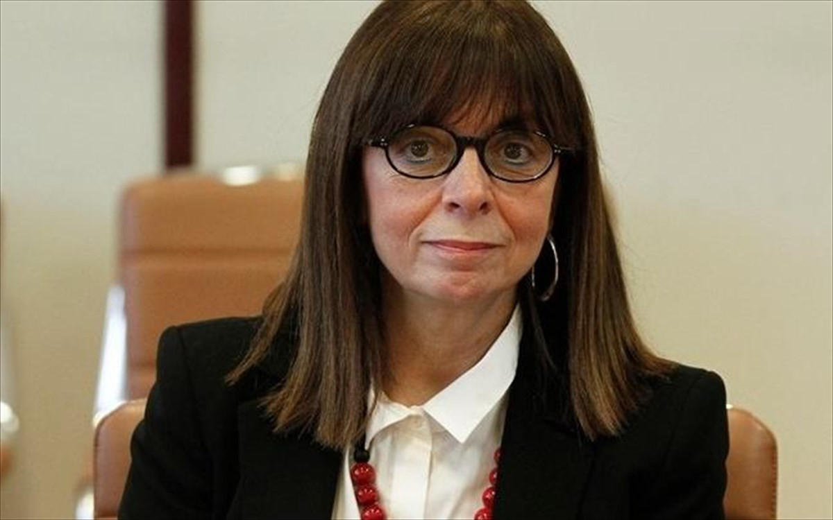 Σακελλαροπούλου: Οδύνη και πένθος για τα θύματα στην πυρκαγιά της Δαδιάς
