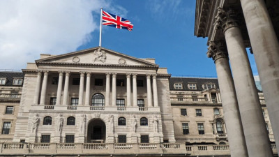 ΒοΕ: Η βρετανική οικονομία αντιμετωπίζει ένα σπιράλ μισθών-τιμών