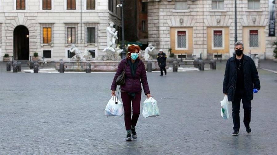 Ιταλία: 7.351 νέα κρούσματα- Εισήγηση για πιο αυστηρά μέτρα
