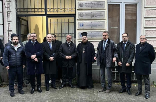 Σταϊκούρας στο «Κεστεκίδειο» Ελληνικό Σχολείο Βρυξελλών: Εδώ για να βοηθήσουμε