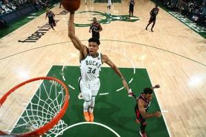 Ο Γιάννης «πατάει» το γκάζι για τους τελικούς του ΝΒΑ
