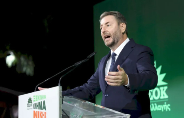 Ανδρουλάκης: Δίκαιη λύση στο ιδιωτικό χρέος - Τέλος στην ασυδοσία των funds