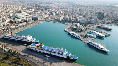 Αυξημένη η κίνηση στα λιμάνια της Αττικής