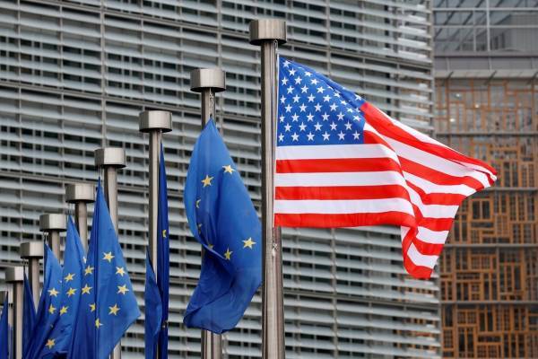 NY Times: Η ΕΕ εξετάζει απαγόρευση εισόδου στους Αμερικανούς