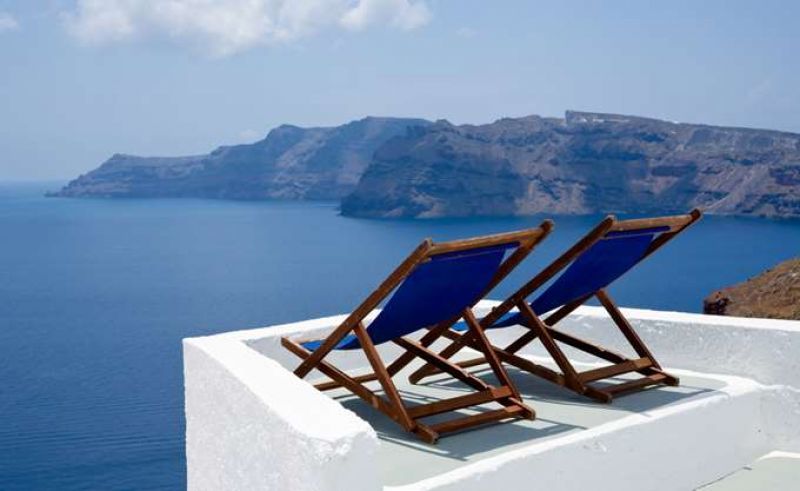 Τρίτη πιο ακριβή χώρα στη διανυκτέρευση η Ελλάδα