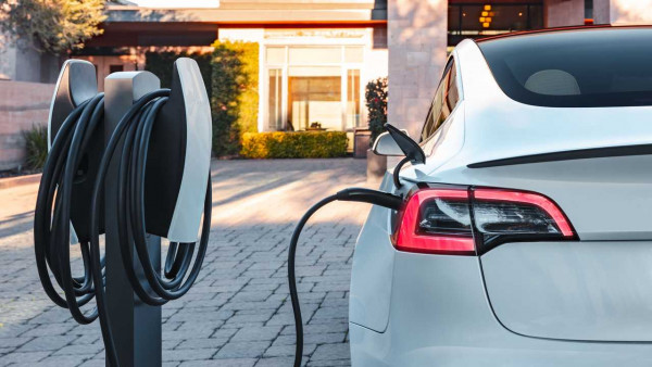 Γιατί η Toyota δεν πατάει άλλο...γκάζι προς τα ηλεκτρικά αυτοκίνητα