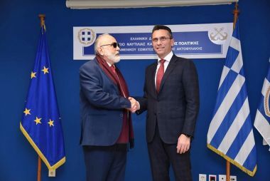 Παπαστράτος: Δωρεά 5 σκαφών αξίας $2,4 εκατ. προς το Λιμενικό