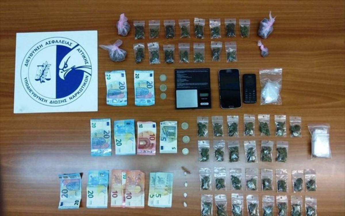 Επτά συλλήψεις στα Εξάρχεια για ναρκωτικά