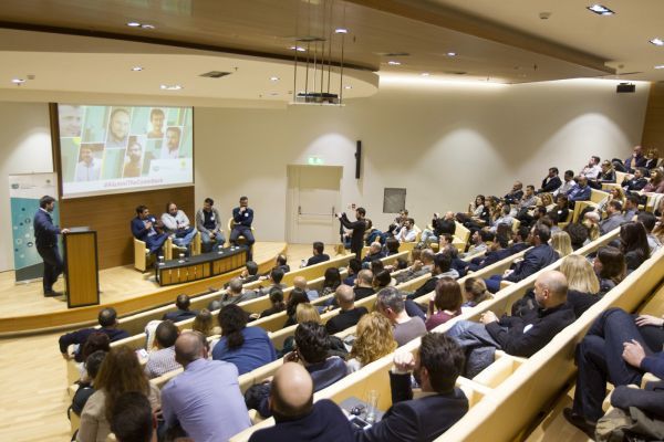 Επιστρέφει το πρόγραμμα της σειράς «Cutting Edge Courses» από την «Εξέλιξη»