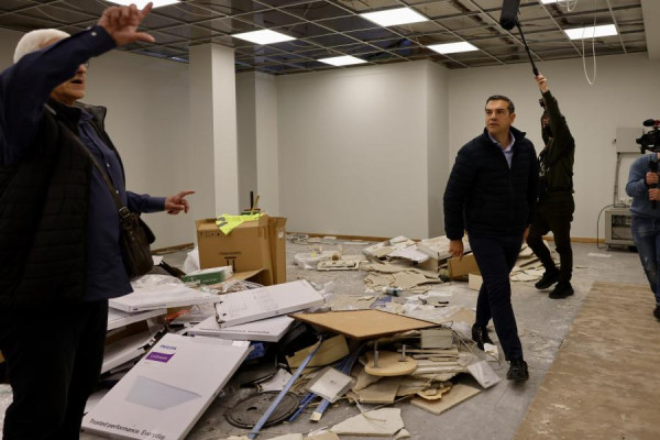 Τσίπρας: 20 μέρες λένε ψέματα για την τηλεδιοίκηση Λάρισας-Είναι γιαπί