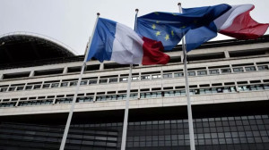 Συναγερμός στην Ευρωζώνη για τη Γαλλία – Φόβοι για ντόμινο στις αγορές