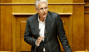 ΝΔ: Παραδίδει την έδρα του ο Σπύρος Πνευματικός- Η ανάρτηση