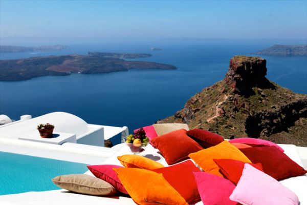 Conde Nast Johansens : «Στη Σαντορίνη το καλύτερο ξενοδοχείο της Ευρώπης για ρομαντικούς»