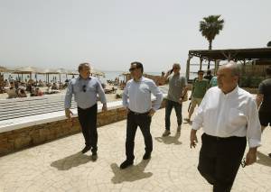 Αυτοψία Γεωργιάδη-Παπαθανάση στις παραλίες: Όλα πηγαίνουν «ρολόι»