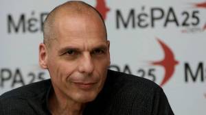 Βαρουφάκης: Να δοθεί στον Πούτιν μια χρυσή γέφυρα διαφυγής