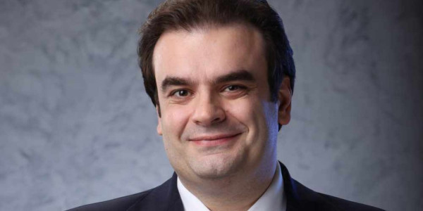 Πιερρακάκης: Συνάντηση με ΠΟΜΙΔΑ για τα μέτρα της κυβέρνησης για τα ακίνητα
