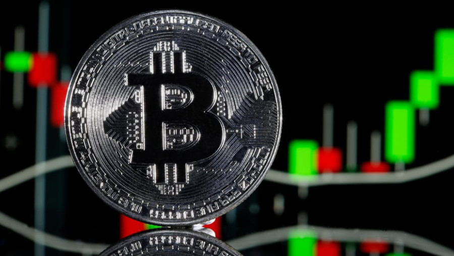 «Εκτοξεύεται» και στοχεύει τα $30.000 το Bitcoin