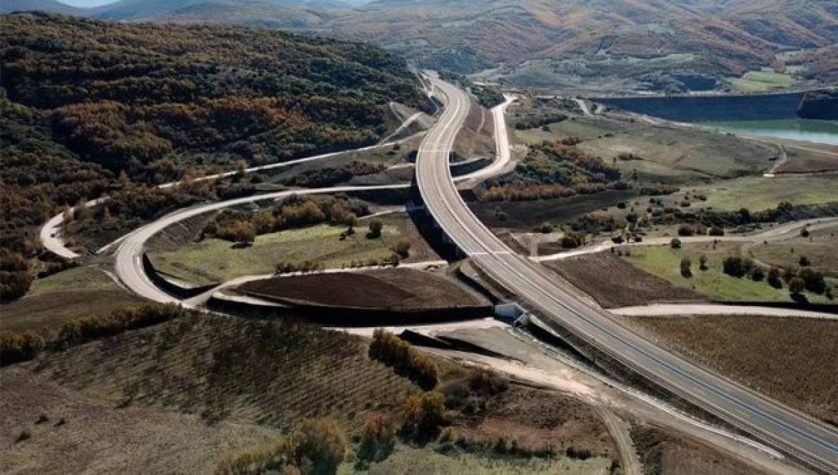 Κομισιόν: 255 εκατ. ευρώ για νέο τμήμα Λαμία-Ξυνιάδα του Ε65