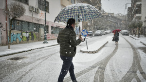 Έκτακτο ΕΜΥ: Καταιγίδες, χιόνια και κατακόρυφη πτώση της θερμοκρασίας