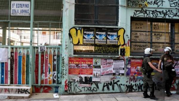 Εκλογές ξανά... στο τμήμα των Εξαρχείων όπου εκλάπη η κάλπη