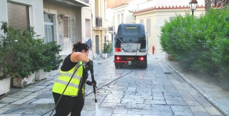 Δήμος Αθηναίων: Κυριακάτικες δράσεις καθαριότητας στην Πλάκα