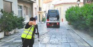 Δήμος Αθηναίων: Κυριακάτικες δράσεις καθαριότητας στην Πλάκα