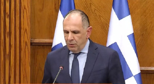 Γεραπετρίτης: Να βρεθεί βιώσιμη λύση για το παλαιστινιακό