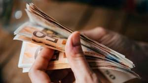 Πληρωμές ΕΦΚΑ-ΟΑΕΔ: 568 εκατ. ευρώ σε 1.139.841 δικαιούχους