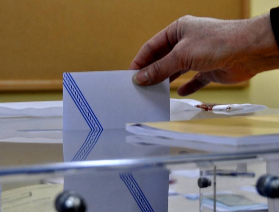 Pulse: Προβάδισμα ΝΔ σε εθνικές εκλογές και ευρωεκλογές