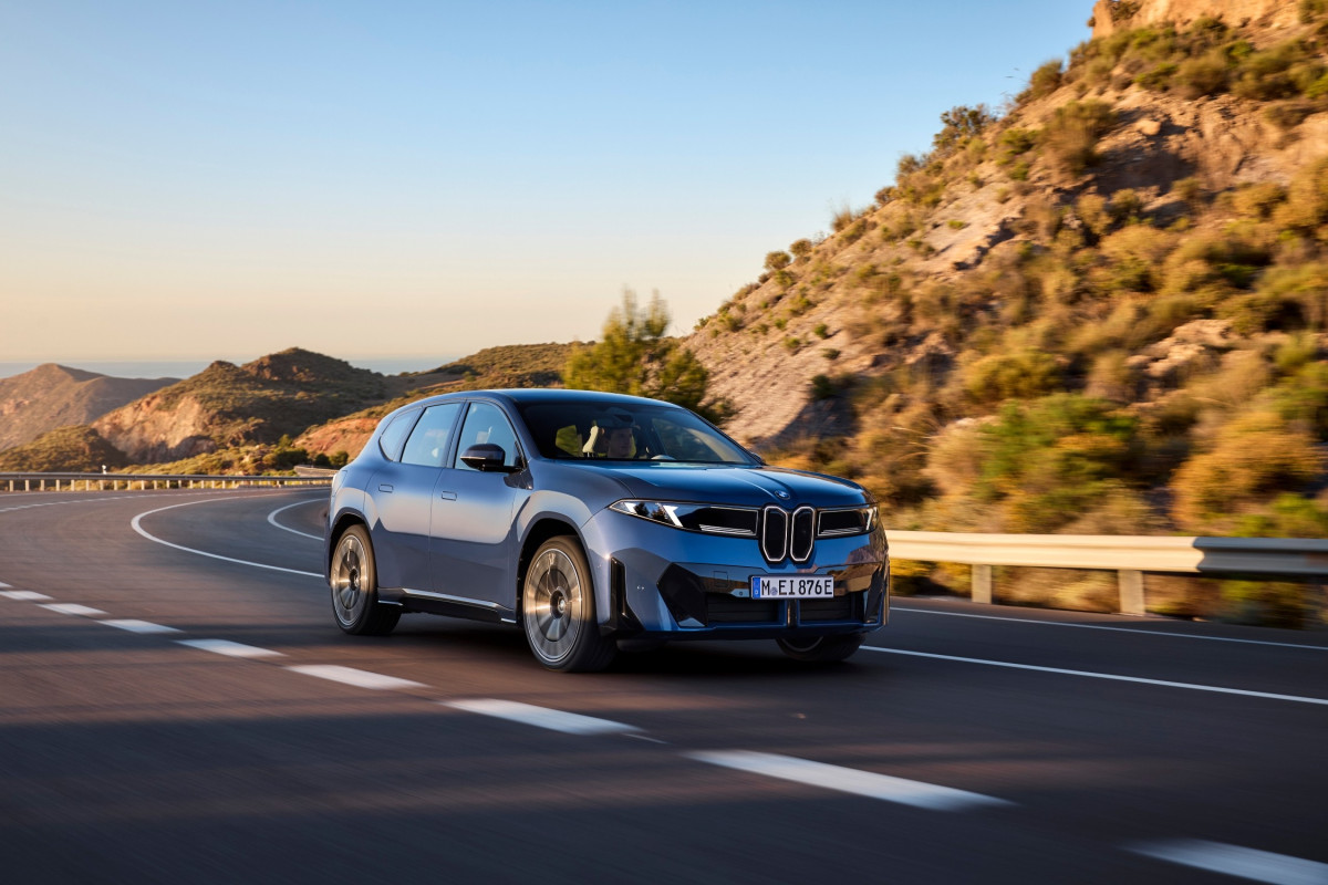 Η νέα γενιά της BMW iX3 είναι ένα αμιγώς ηλεκτρικό Sports Activity Vehicle (SAV)