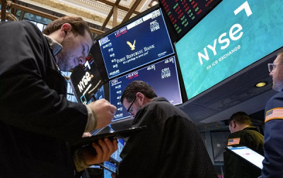 Wall Street: Τραπεζική άνοδος με ώθηση από τα stress tests