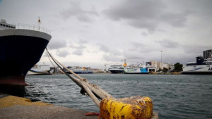 Απαγορευτικό απόπλου από Πειραιά-Ραφήνα-Λαύριο λόγω ισχυρών ανέμων