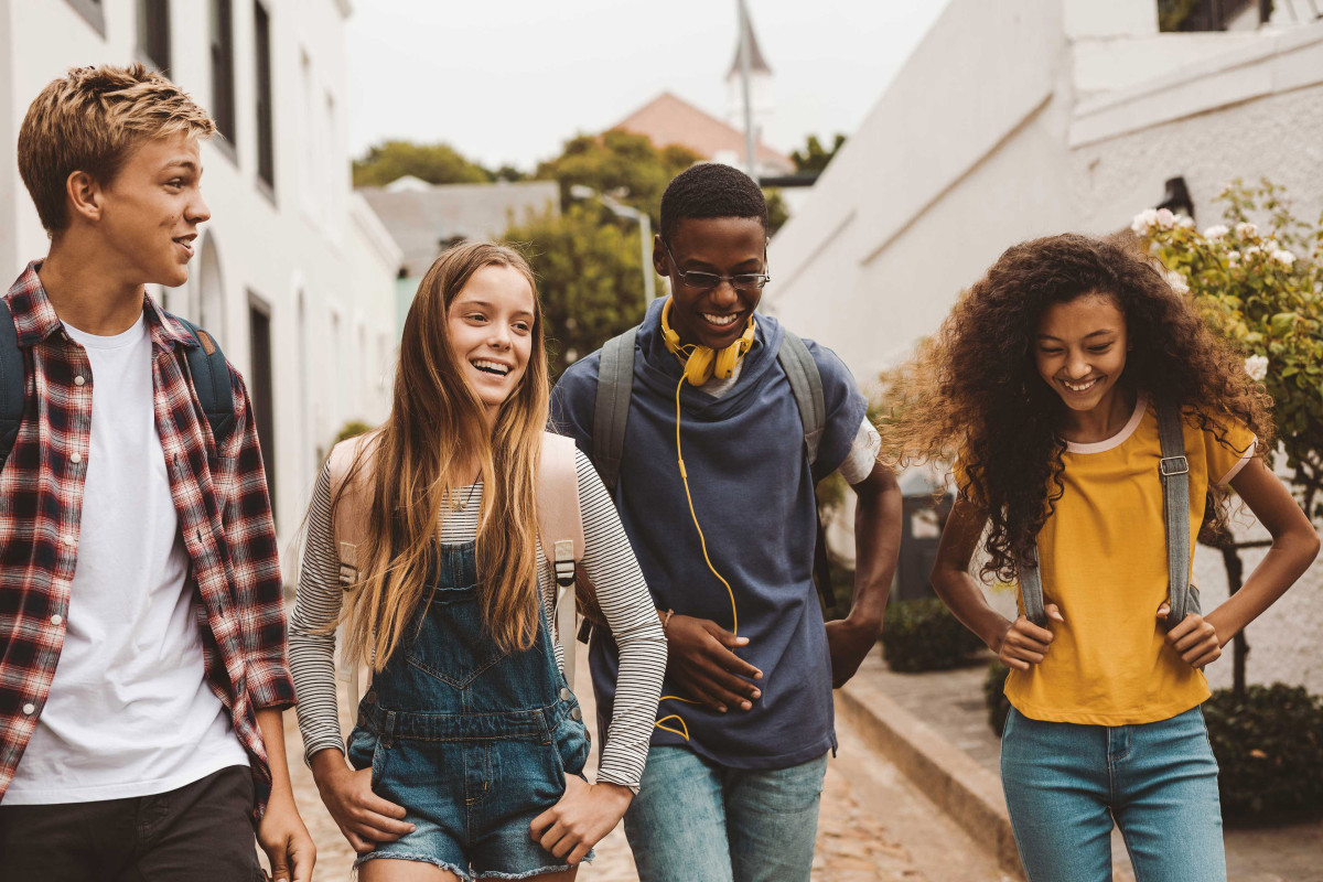 Έρευνα Deloitte: Gen Z-Millennials υπό πίεση από το κόστος ζωής