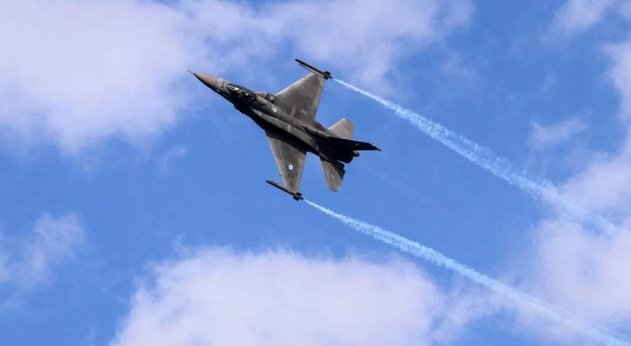 28η Οκτωβρίου:Συγκίνησε ο πιλότος του F-16-Με Παλαμά το μήνυμά του