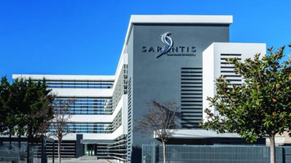 Σαράντης: Πώληση της συμμετοχής στο Joint Venture της Estee Lauder