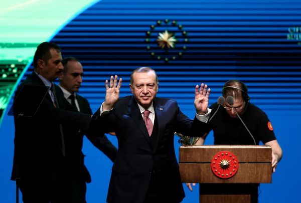 Ο Ερντογάν υποσχέθηκε πως εφόσον επανεκλεγεί θα γίνει πιο... φιλοευρωπαίος