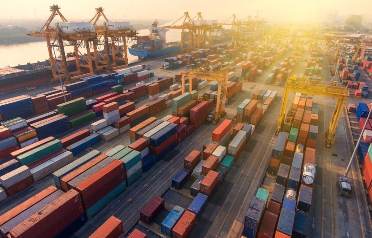 ΠΣΕ: Νέο ιστορικό ρεκόρ στις εξαγωγικές επιδόσεις της Ελλάδας