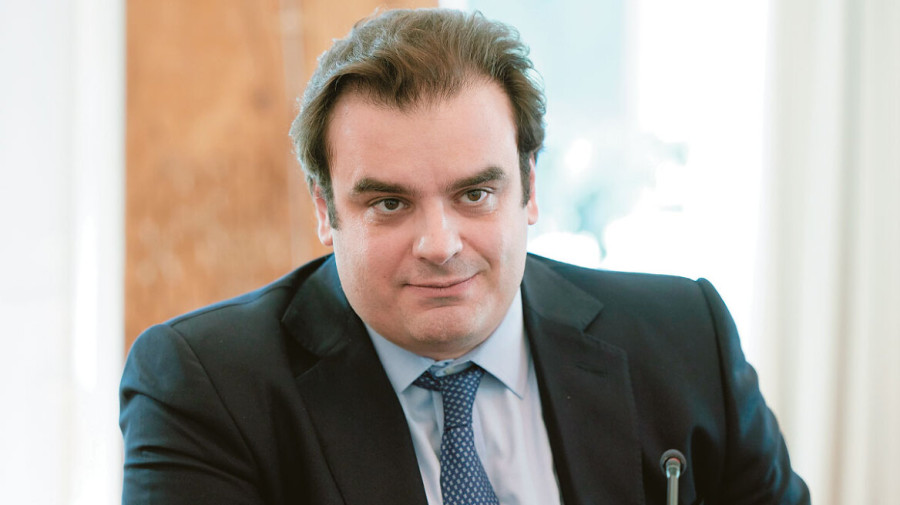 Πιερρακάκης: Θα αλλάξουν όλα τα σχολικά βιβλία-«Έρχεται» το πολλαπλό βιβλίο