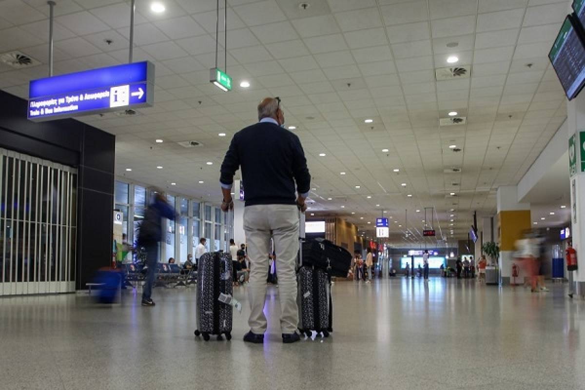 Στέιτ Ντιπάρτμεντ: Σύσταση προς Αμερικανούς να αποφύγουν ταξίδια στην Ελλάδα