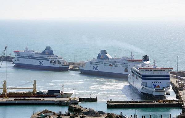 Η P&O Ferries απέλυσε 800 υπαλλήλους μέσω Zoom