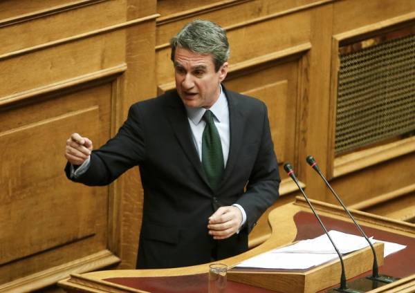 Λοβέρδος: Άρση ασυλίας για να «συντρίψει το ρασπουτινικό παραδικαστικό κύκλωμα»