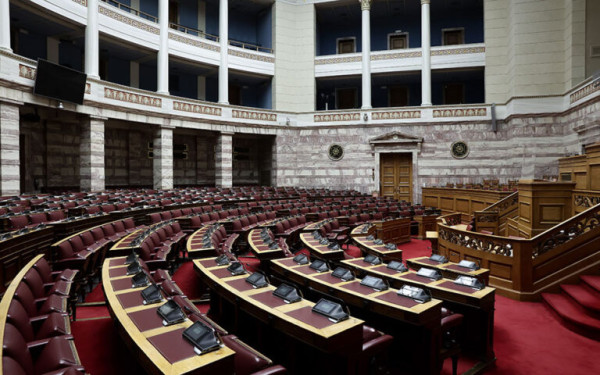 «Πέρασε» από την αρμόδια επιτροπή το ν/σ για τον Τύπο