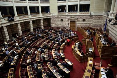 Βουλή: Εγκρίθηκε από την Επιτροπή Οικονομικών το φορολογικό νομοσχέδιο