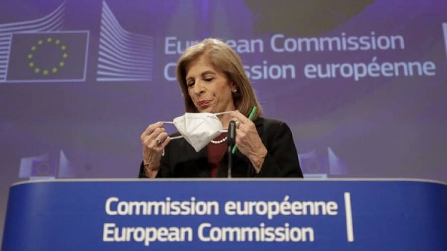 Προς αναθεώρηση οι συστάσεις της Κομισιόν για ταξίδια εντός ΕΕ