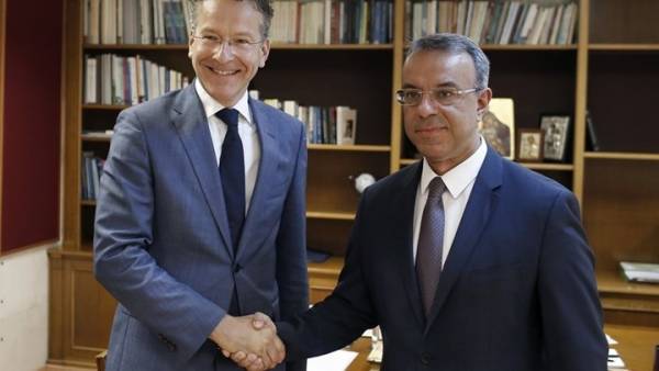 Ολοκληρώθηκε η συνάντηση Σταϊκούρα - Ντάισελμπλουμ