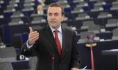 Βέμπερ: Ανάγκη διατήρησης στενών δεσμών με τις ΗΠΑ